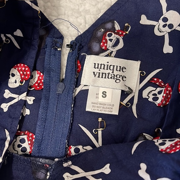 EUC UNIQUE VINTAGE PIRATE SWING DRESS - Picture 2 of 3